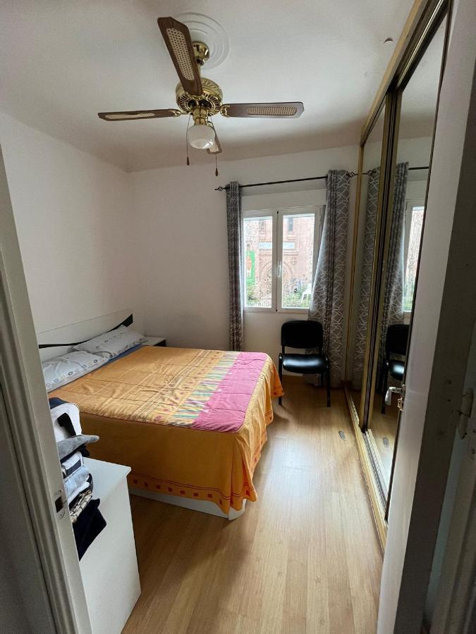 Habitacion Matrimonial En Piso Compartido En El Centro De Madrid Apartment Exterior foto